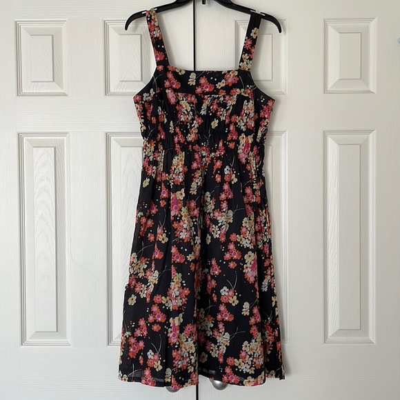 The GAP DRESS Floral print size 10 lined. Sleeveless zipper on side Elastic TOP - Picture 1 of 7